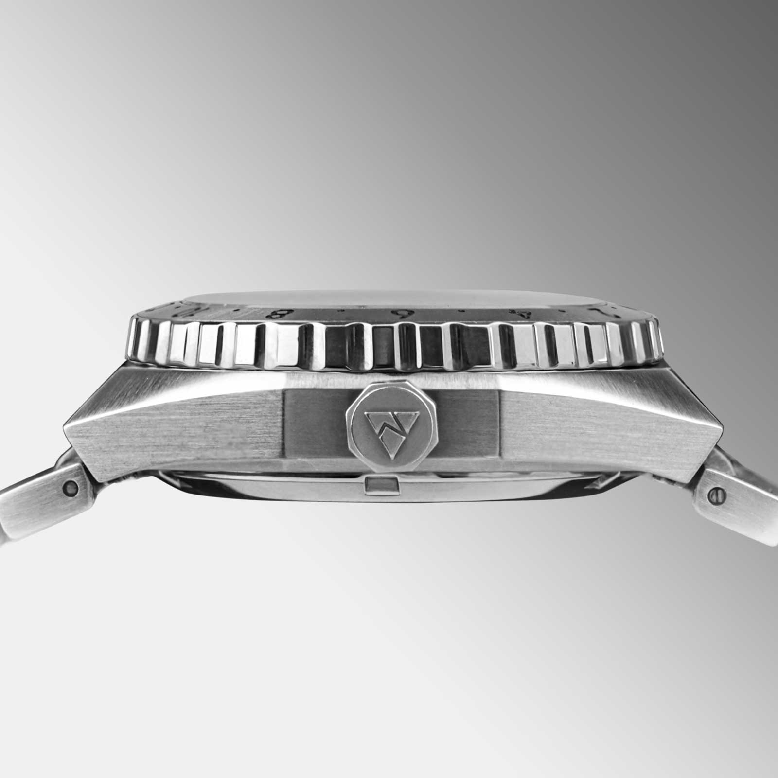AUDACE GMT