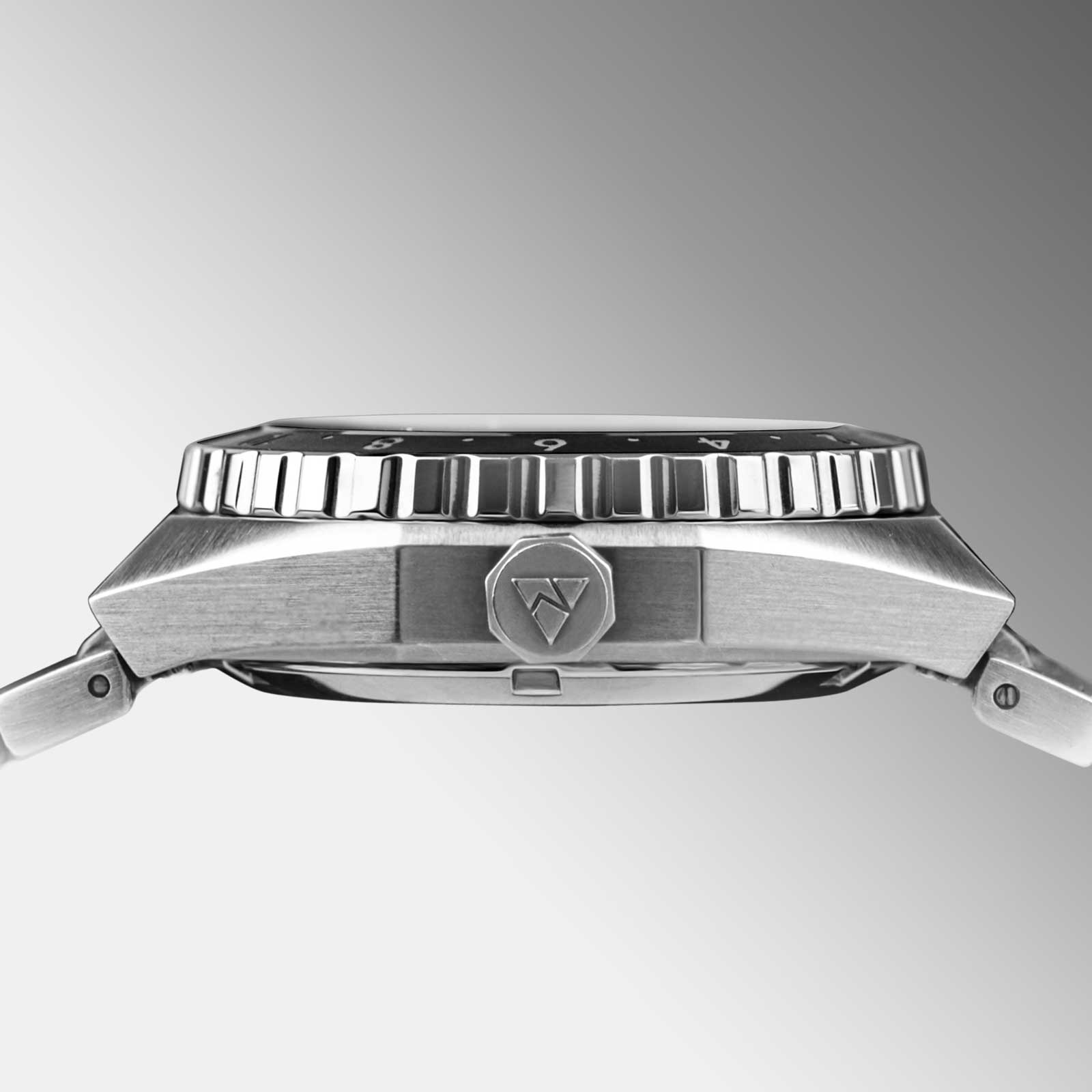 AUDACE GMT