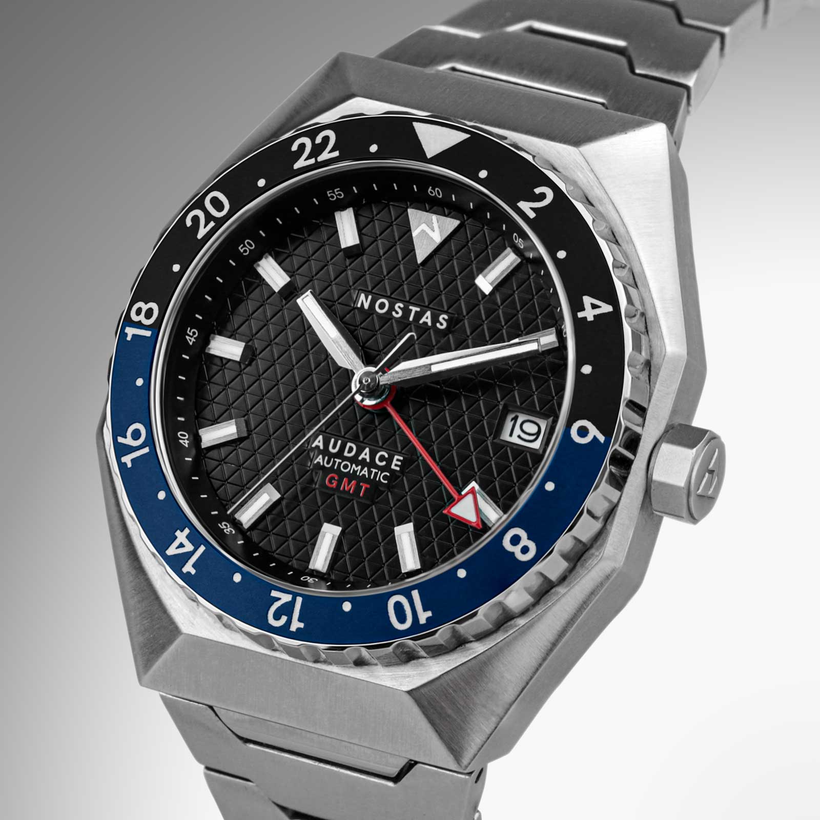 AUDACE GMT